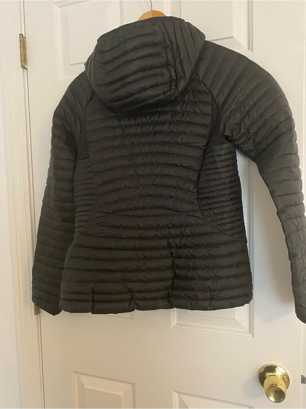 Eddie Bauer Black Quilted Hooded Women's Puffer Coat